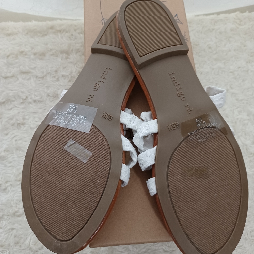 Eyelet Rope Sandals! - Picture 3 of 5